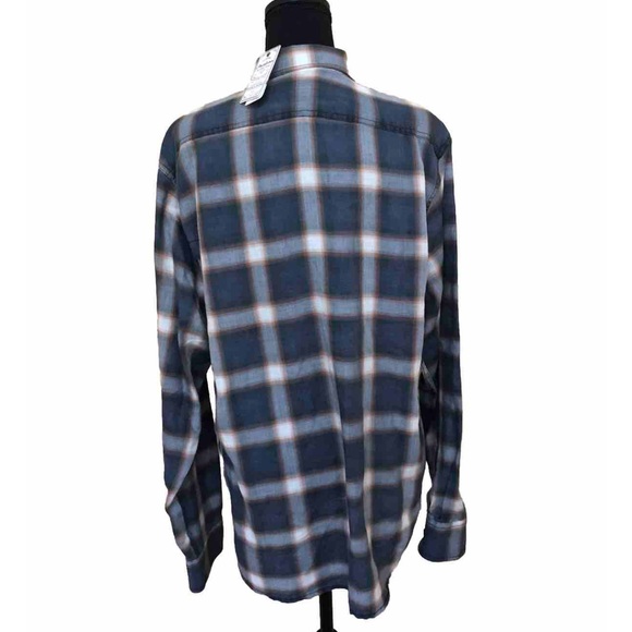 🔥NWT🔥Plaid Lightweight Button-Down Flannel - Picture 5 of 15